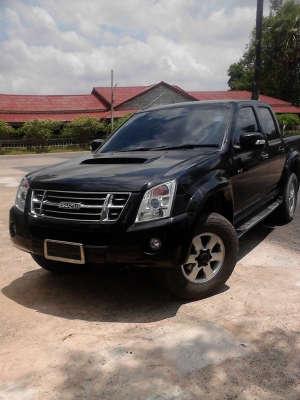 ขาย ISUZU เครื่อง 3000 LS เกียร์ออร์โต้ ปี 50 โกซีรี่  เอกสารพร้อมโอน