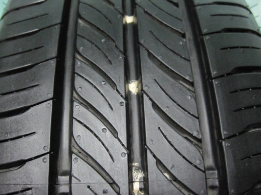 ขายยางติดป้ายแดง Vios ขนาด 185 60R 15 ขอบ 15 ปี 14