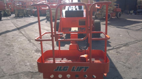 ขายรถกระเช้า JLG Model  45E สภาพดี เก่านอกแท้