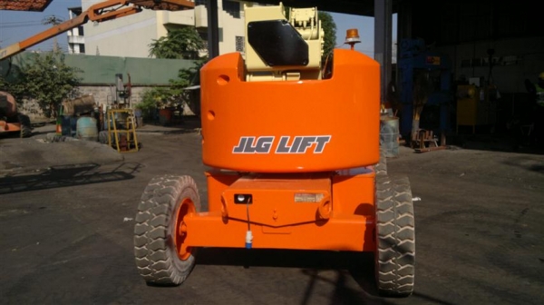 ขายรถกระเช้า JLG Model  45E สภาพดี เก่านอกแท้
