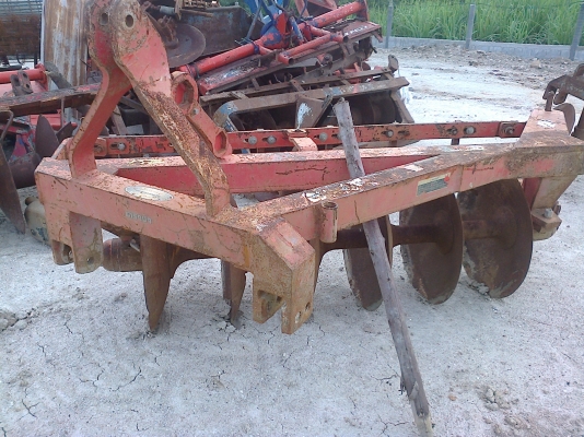 ขายผานไถ  6x26 ตราช้างDH266J สนใจสอบถามได้