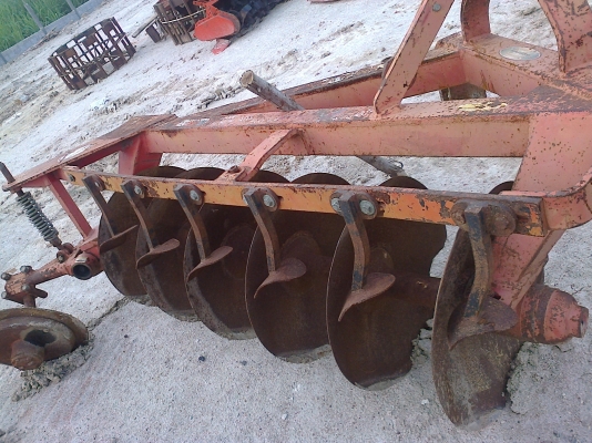 ขายผานไถ  6x26 ตราช้างDH266J สนใจสอบถามได้