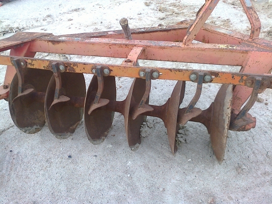 ขายผานไถ  6x26 ตราช้างDH266J สนใจสอบถามได้