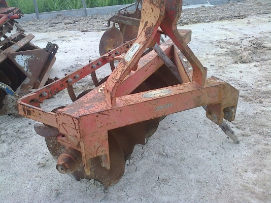 ขายผานไถ  6x26 ตราช้างDH266J สนใจสอบถามได้