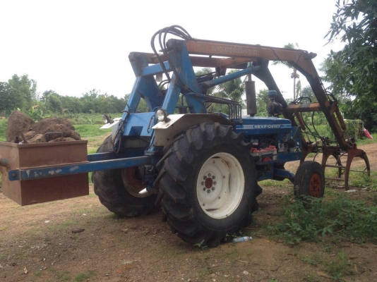 ขายรถคีบ Ford 6600T5พร้อมใช้งาน