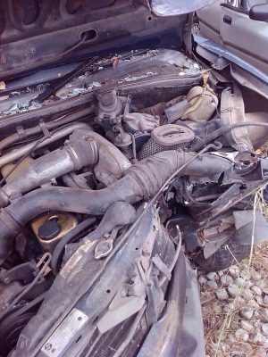 อีซูซุดราก้อนอายเครื่อง2500 แยกขายเป็นอะไหลทุกอย่างมีอีกหลายรุ่น