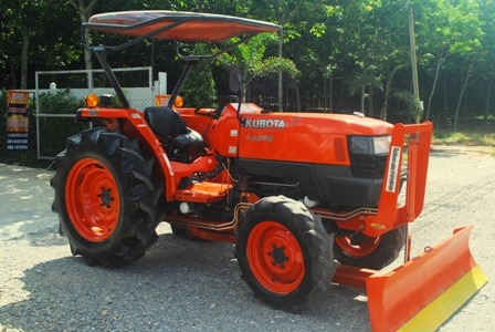 ขายรถไถ Kubota L 4508 (4WD) พร้อมดันหน้าช้าง ขายรถไถ Kubota L 4508 (4WD) พร้อมดันหน้าช้าง