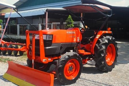 ขายรถไถ Kubota L 4508 (4WD) พร้อมดันหน้าช้าง