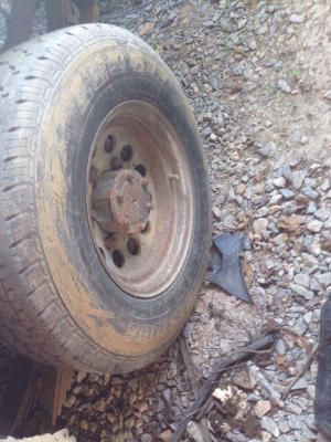 ซากโตโยต้าD4Dช่วงยาว เพลาลอย เล่มโอนลอยปี 03 เเยกขายเป็นอะไหลทุกอย่าง ซากโตโยต้าD4Dช่วงยาว เพลาลอย เล่มโอนลอยปี 03 เเยกขายเป็นอะไหลทุกอย่าง