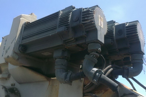 ขาย SERVO MOTOR YASKAWA สภาพดี มี 6 ตัว เป็นของ ติดกับ ROBOT ขายไม่แพงครับ