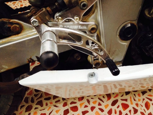 จำใจขาย/แลก ครับ ร้อนเงิน NSR150RR แต่งเป็นCBR1000 จำใจขาย/แลก ครับ ร้อนเงิน NSR150RR แต่งเป็นCBR1000