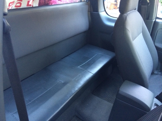 ขายด่วน CHEVROLETพร้อมใช้งาน..ขายถูกมาก. สภาพสวยมากๆCHEVROLET, COLORADO 2.5 EXTENDED CAB LS ปี 2005 เกียร์ธรรมดา สีบอนร์เงิน วิ่งน้อย รถสวย  เซ็นทรัลล็อก เครื่องช่วงล่างแน่น ขับดี ราคาต่อลองได้