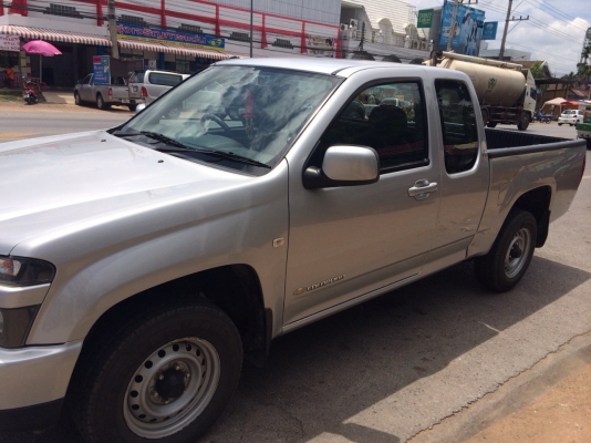ขายด่วน CHEVROLETพร้อมใช้งาน..ขายถูกมาก. สภาพสวยมากๆCHEVROLET, COLORADO 2.5 EXTENDED CAB LS ปี 2005 เกียร์ธรรมดา สีบอนร์เงิน วิ่งน้อย รถสวย  เซ็นทรัลล็อก เครื่องช่วงล่างแน่น ขับดี ราคาต่อลองได้