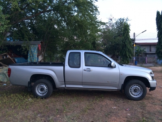 ขายด่วน CHEVROLETพร้อมใช้งาน..ขายถูกมาก. สภาพสวยมากๆCHEVROLET, COLORADO 2.5 EXTENDED CAB LS ปี 2005 เกียร์ธรรมดา สีบอนร์เงิน วิ่งน้อย รถสวย  เซ็นทรัลล็อก เครื่องช่วงล่างแน่น ขับดี ราคาต่อลองได้