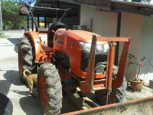 ขายรถไถ KUBOTA L4708 พร้อมดันหน้า รถไร่สภาพเดิมๆไม่ได้ทำสีใหม่ พร้อมใช้งาน