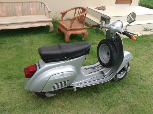 vespa 50cc สภาพดี เลขไมล์น้อย อิตาลี่ แท้