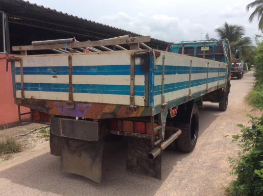 ขายISUZU Rocky 175แรง พวงมาลัยพาว์เวอร์ เบรคจิฟฟี่ เครื่องดี ครัทซีสวยมาก กระบะยาว 6 ม. ขายตามสภาพ ราคา 500,000 บาท