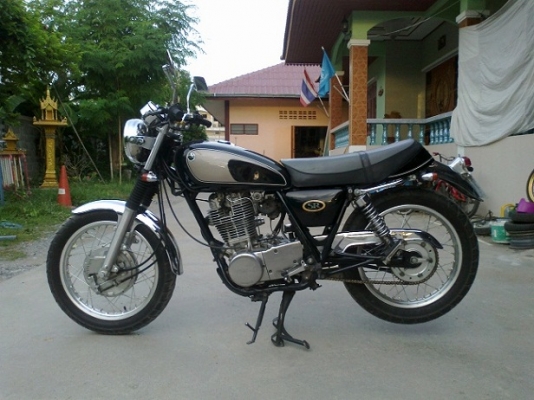 .................ขาย Sr400 สภาพเดิมๆ เอกสารอินวอย สรรพสามิตร...ราคา 56,000 บาท..