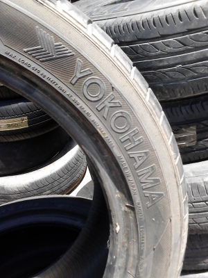 225/50R17  YOKOHAMA  ADVANCE A10A มีชุด 4 เส้น โทร.081-427-3941