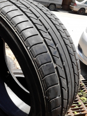 225/50R17  YOKOHAMA  ADVANCE A10A มีชุด 4 เส้น โทร.081-427-3941