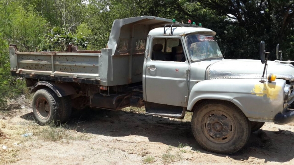 หกล้อดั้มหัวยาว ISUZU เครื่อง 6BB เฟื้องท้ายฟูโซ่