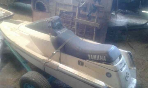 ขายเจ็ตสกี YAMAHA 650  พร้อมรถลากจูง ของเก่าเก็บ สภาพสวยพร้อมใช้  ติดต่อได้ที่คุณ อ๊อฟ พิจิตร 086-737-9991