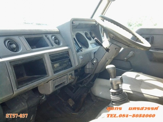 ขายด่วน รถบรรทุก 6 ล้อ TOYOTA 120 แรง ติดเครน UNIC 3 ตัน สภาพพร้อมใช้งาน ราคาสุดคุ้ม