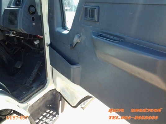 ขายด่วน รถบรรทุก 6 ล้อ TOYOTA 120 แรง ติดเครน UNIC 3 ตัน สภาพพร้อมใช้งาน ราคาสุดคุ้ม