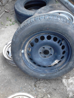 ล้อกะทะ ขอบ 16  ขนาด 5 รู  TOYOTA   215/60R16 TEL.081-427-3941