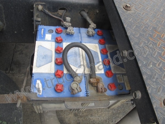 รถ HINO หัวลาก รุ่น FM2PK