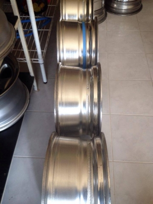 ขายล้อ MOZZER 2 ชิ้นแท้ ขอบ 15 หน้า7 หลัง8 5/114.3 เงาแว๊ปจากญี่ปุ่น