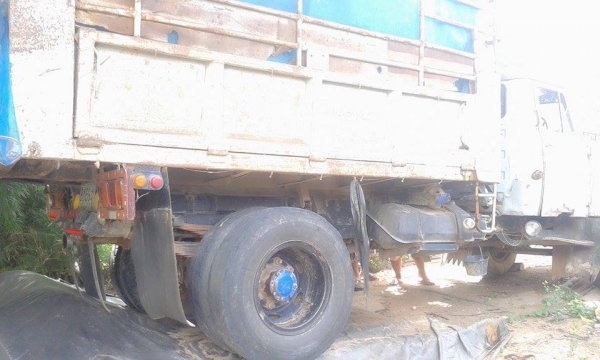 หน้ายาว 6ล้อ ISUZU ดั้ม สภาพสวย