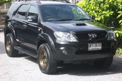 ขายฟอร์จูนเนอร์ แต่งสวย มือเดียว ราคาโดนๆ