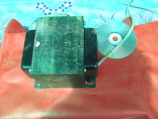 ขายหม้อแปลงไฟ 220ออก110v แอมสูงลูกใหญ่ขายถก 1000เดียว ขายหม้อแปลงไฟ 220ออก110v แอมสูงลูกใหญ่ขายถก 1000เดียว