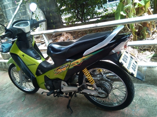 ทะเบียนตอง 444 wave125s ไฟเลี้ยวบังลม สีเขียวดำ เครื่องดี