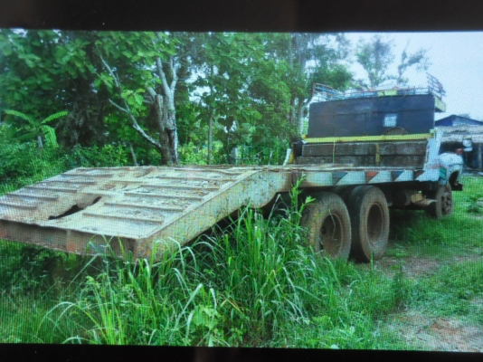 ขายรถบรรทุุกรถแบคโฮ ISUZU หน้ายาวบรรทุก รุ่น 200 ได้สบาย