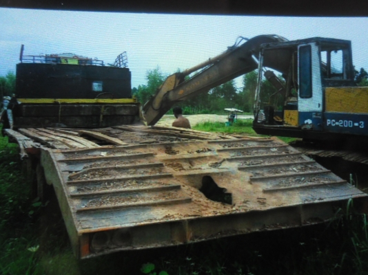 ขายรถบรรทุุกรถแบคโฮ ISUZU หน้ายาวบรรทุก รุ่น 200 ได้สบาย