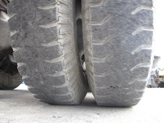 หัวลาก HINOรุ่น FR289B 285แรง ติดก๊าซCNG 2 เพลา