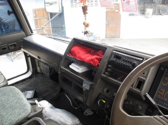 หัวลาก HINOรุ่น FR289B 285แรง ติดก๊าซCNG 2 เพลา