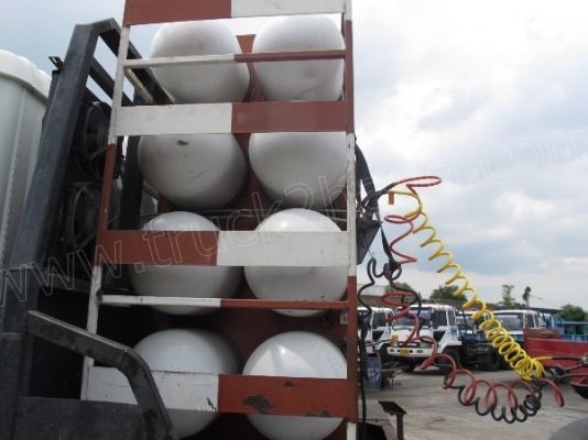 หัวลาก HINOรุ่น FR289B 285แรง ติดก๊าซCNG 2 เพลา