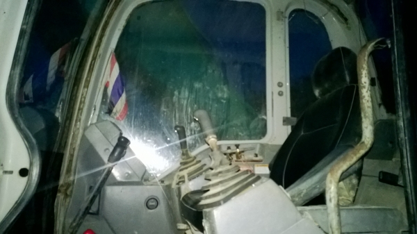 SK200 YN07 ไฟฟ้าครบ บูมอามสวย.. เครื่ิองดี ปั้มดี..สีเดิม ช่วงล่างดี เอวดี เอกสารชุดอินวอยล์...