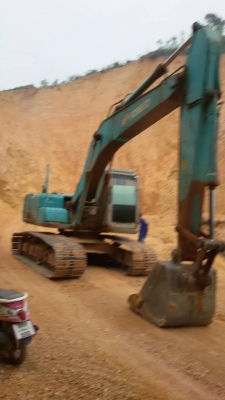 SK200 YN07 ไฟฟ้าครบ บูมอามสวย.. เครื่ิองดี ปั้มดี..สีเดิม ช่วงล่างดี เอวดี เอกสารชุดอินวอยล์...