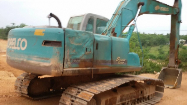 SK200 YN07 ไฟฟ้าครบ บูมอามสวย.. เครื่ิองดี ปั้มดี..สีเดิม ช่วงล่างดี เอวดี เอกสารชุดอินวอยล์...