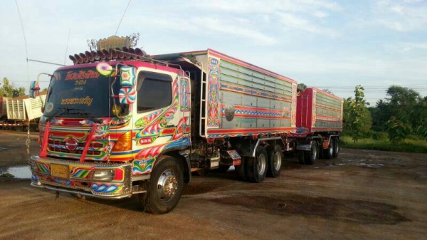 รถบรรทุก พ่วง