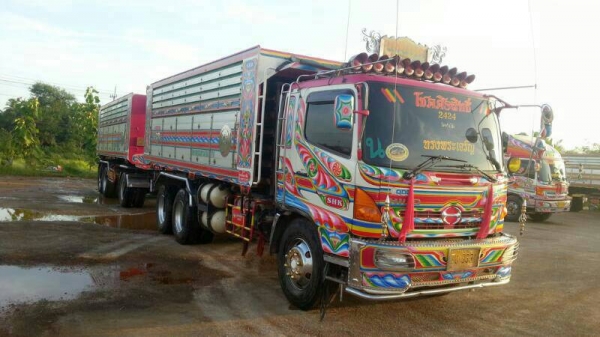 รถบรรทุก พ่วง