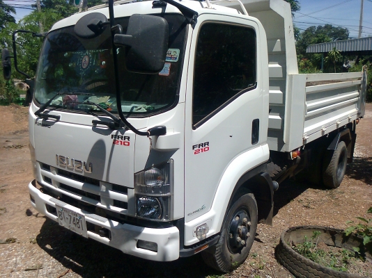 หกล้อ 210 แรง ปี 57 ดั้ม 6 ตัน โทร. 087-2543052 ประทีป