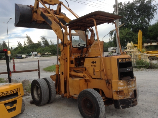 ขายรถตักKOMATSU SD23-1 เก่าเก็บจากนอก