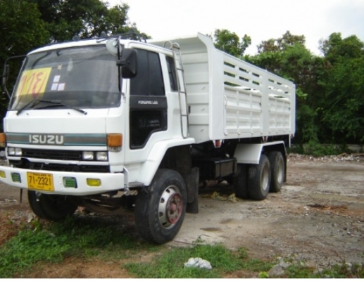 ขายรถสิบล้อ ISUZU  210 แรงม้า( ราคาต่อรองได้อีก) กระบะดั้มต่อใหม่ป้ายแดงทั้งลูกสวยกิ๊ก ราคา 1050000 บาท โทร 0892406621