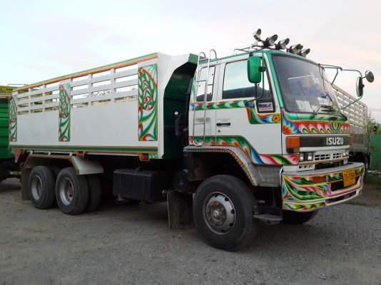 ขายสิบล้อ240นางฟ้ายางเรเดียล10เส้นกระบะดีต่อไม่นานระบบลากจูงพร้อม