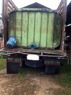 ขาย10ล้อ ISUZU 230 แรงม้า ปี48 สวยๆเดิมๆ สนใจโทร 0819701072 ขาย10ล้อ ISUZU 230 แรงม้า ปี48 สวยๆเดิมๆ สนใจโทร 0819701072